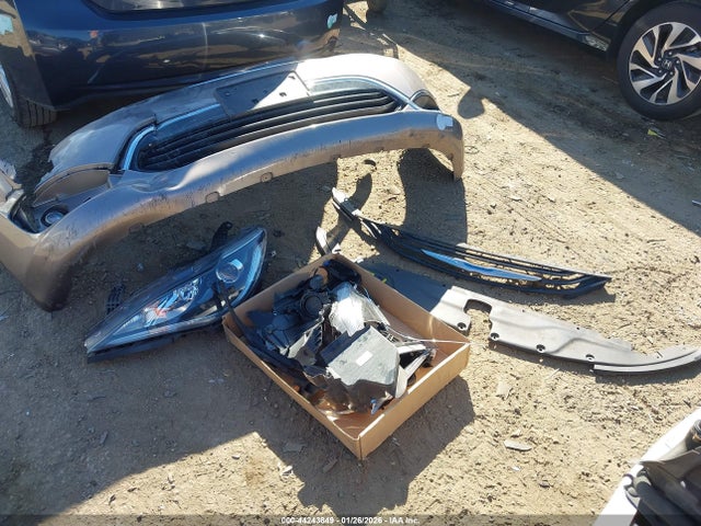 Chrysler Pacifica Hybrid Touring L 2021 2C4RC1L77MR586270 Image 12