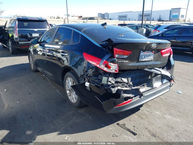 5XXGT4L32JG252657 KIA Optima Lx