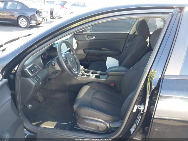 5XXGT4L32JG252657 KIA Optima Lx