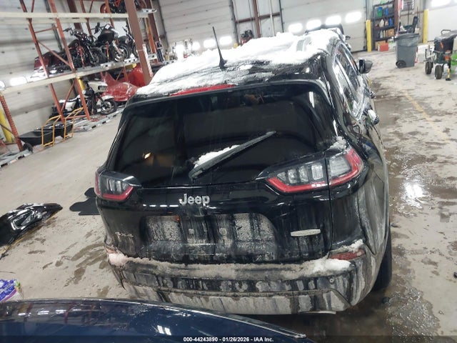 44243890 :رقم المزاد ، 1C4PJMMX0MD146620 vin ، 2021 Jeep Cherokee Latitude Lux 4x4 مزاد بيع