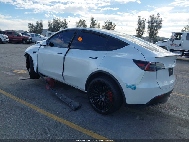 2022 TESLA MODEL Y 7SAYGDEF8NF445617 Photo 2