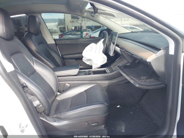 2022 TESLA MODEL Y 7SAYGDEF8NF445617 Photo 4