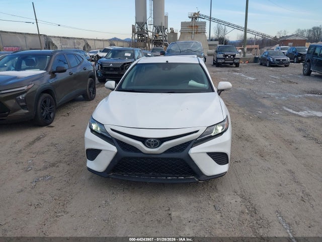 4T1B11HK1KU854715 Toyota CAMRY SE