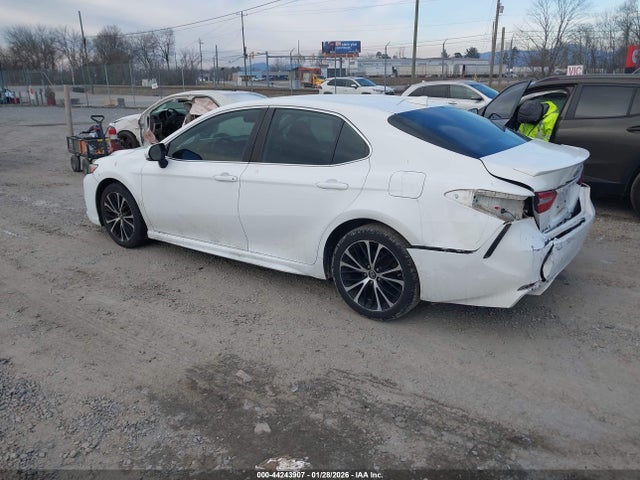 4T1B11HK1KU854715 Toyota CAMRY SE