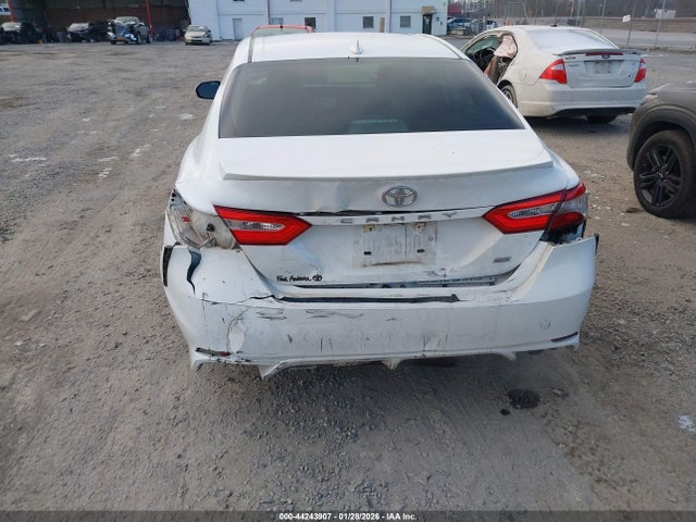 4T1B11HK1KU854715 Toyota CAMRY SE
