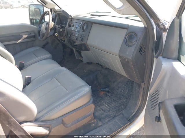Ford F-350 Chassis Xl 2015 1FDRF3G69FED32799 Image 7
