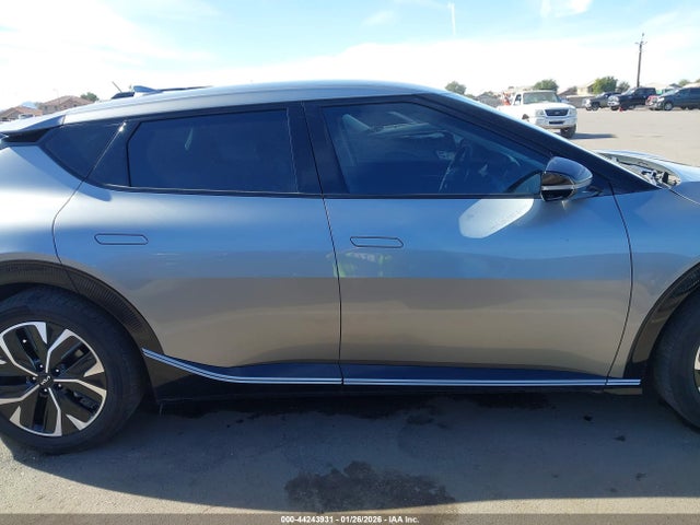 KNDC3DLC1P5098695 KIA Ev6 Wind