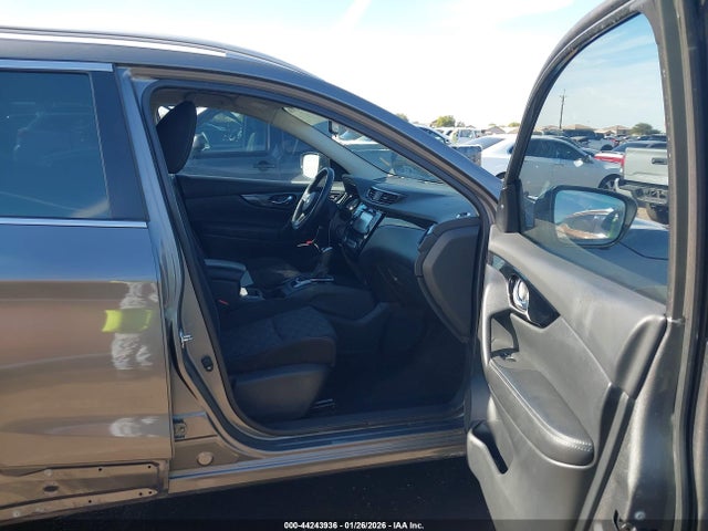 JN1BJ1CP7JW153318 Nissan Rogue Sport Sv