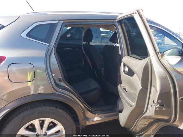 JN1BJ1CP7JW153318 Nissan Rogue Sport Sv