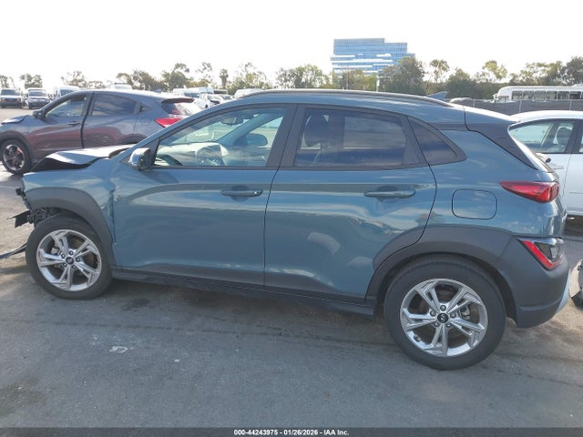 KM8K32AB4NU881938 Hyundai Kona Sel