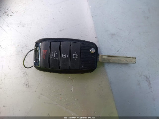 2017 KIA SORENTO 5XYPG4A56HG187715 Photo 10