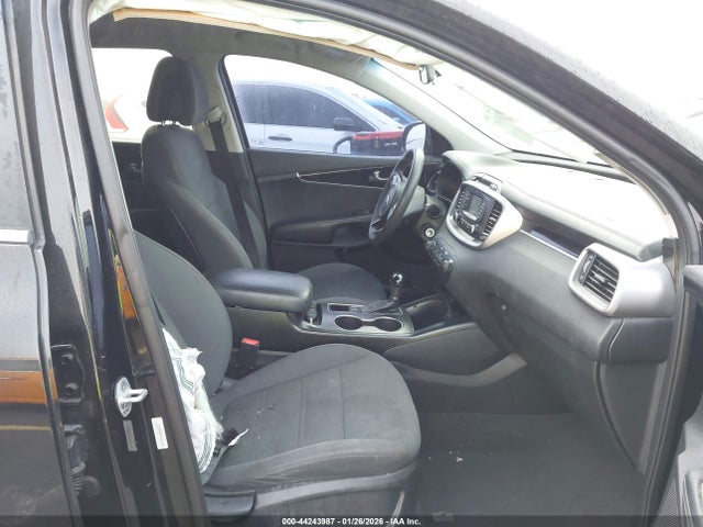 2017 KIA SORENTO 5XYPG4A56HG187715 Photo 4