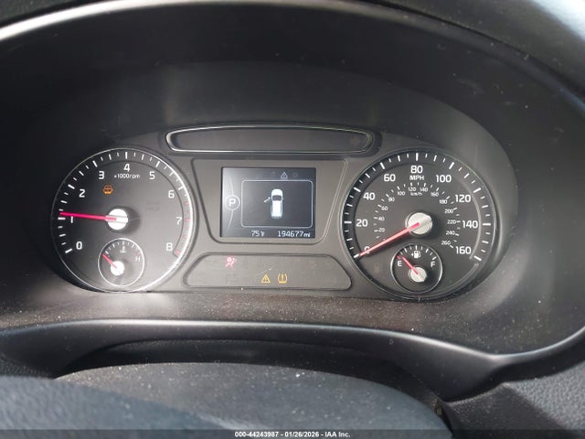 2017 KIA SORENTO 5XYPG4A56HG187715 Photo 6