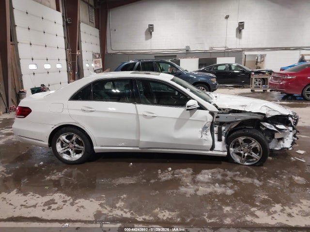 44243992 :رقم المزاد ، WDDHF8JB6EA831588 vin ، 2014 Mercedes-benz E 350 4matic مزاد بيع