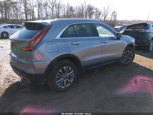 2024 CADILLAC XT4 1GYFZCR42RF224737 Photo 3
