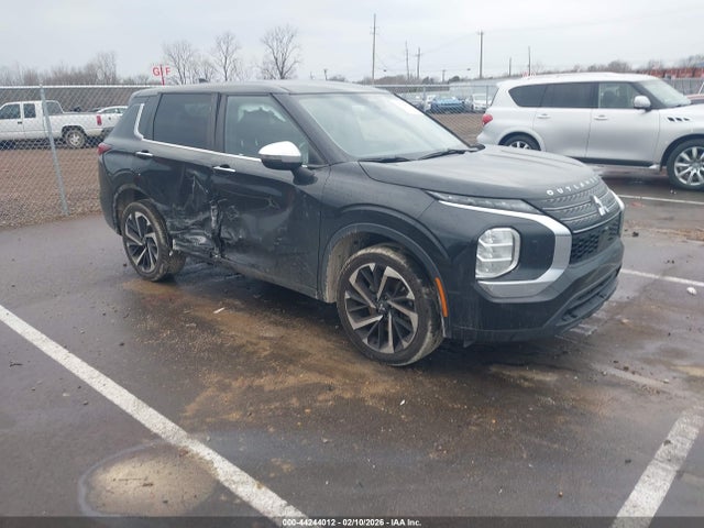 2022 MITSUBISHI OUTLANDER JA4J4TA83NZ082642