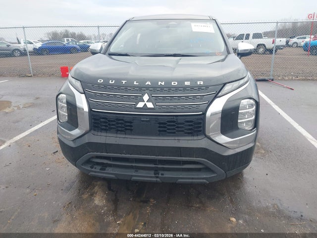 Продаж на аукціоні авто 2022 Mitsubishi Outlander Es 2.5 S-awc, vin: JA4J4TA83NZ082642, номер лоту: 44244012