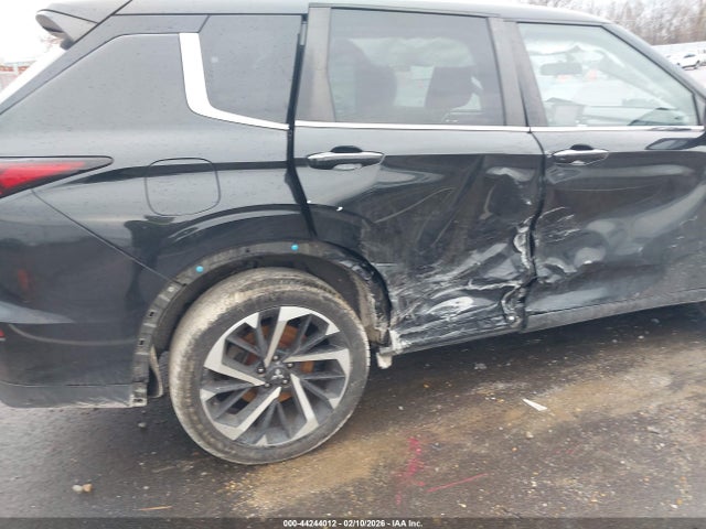 2022 MITSUBISHI OUTLANDER JA4J4TA83NZ082642 Photo 5