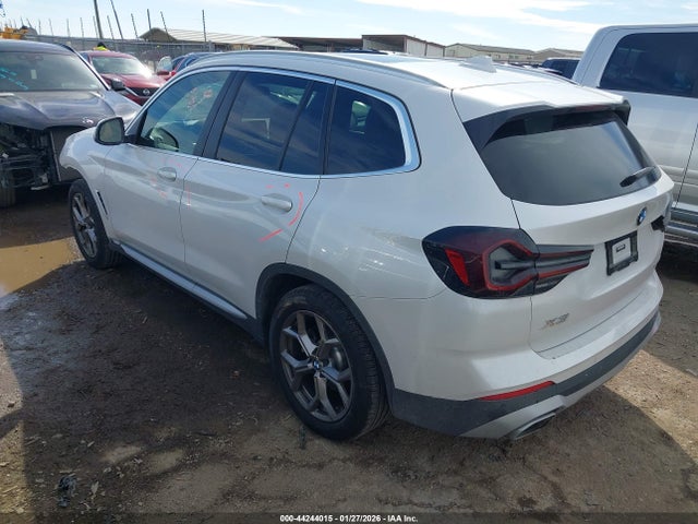 2022 BMW X3 5UX43DP07N9M68735 Photo 2