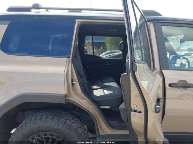 JTJTBCDX8R5006061 Lexus Gx 550 Overtrail