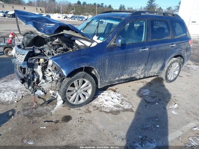 Продажа на аукционе авто 2011 Subaru Forester 2.5x Premium, vin: JF2SHADC1BH728914, номер лота: 44244159