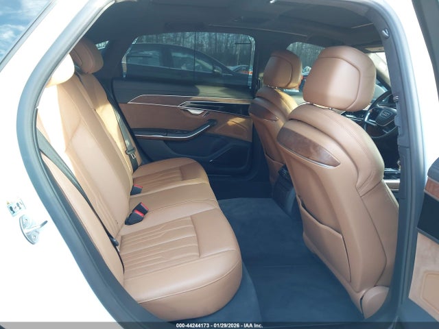 2019 AUDI A8 L WAU8DAF82KN009098 Photo 7