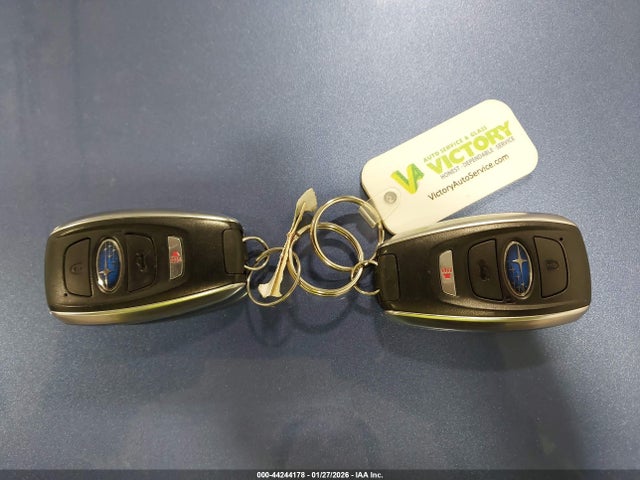 Subaru Forester 2.5i Touring 2018 JF2SJAWC8JH535420 Image 11