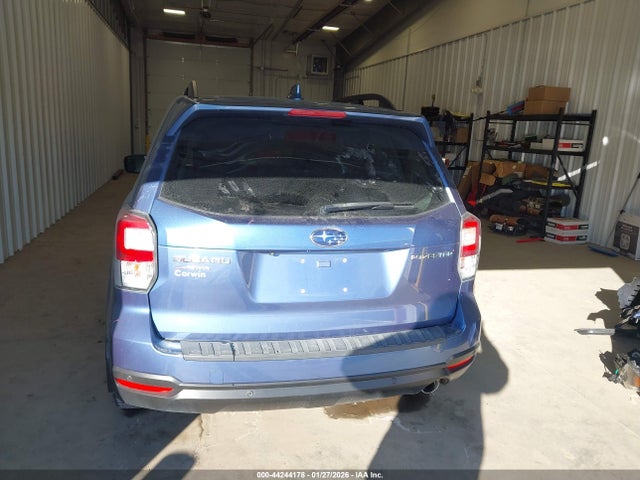 Subaru Forester 2.5i Touring 2018 JF2SJAWC8JH535420 Image 17