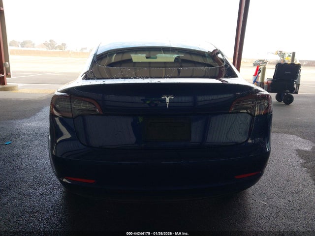 Tesla Model 3 Standard Range Plus Rear-wheel Drive 2021 5YJ3E1EA7MF995194 Image 16