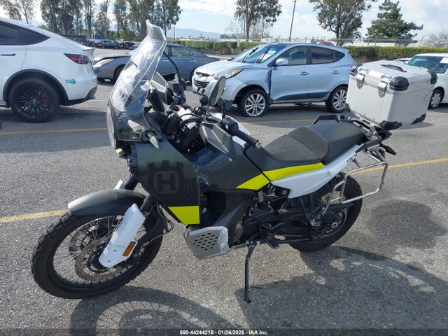 2023 Husqvarna Norden 901 მანქანა იყიდება აუქციონზე, vin: VBKUN6406PM850264, აუქციონის ნომერი: 44244216