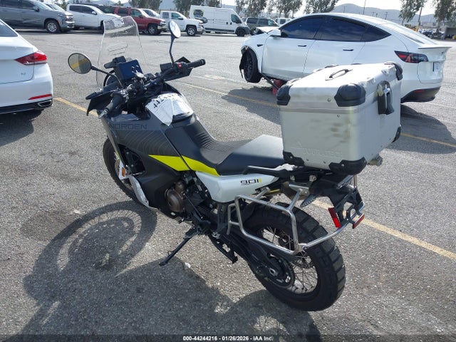 2023 Husqvarna Norden 901 მანქანა იყიდება აუქციონზე, vin: VBKUN6406PM850264, აუქციონის ნომერი: 44244216