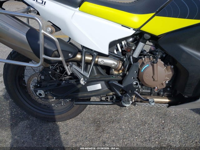 2023 Husqvarna Norden 901 მანქანა იყიდება აუქციონზე, vin: VBKUN6406PM850264, აუქციონის ნომერი: 44244216
