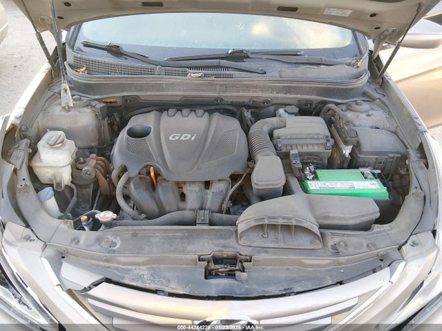 5NPEB4AC1EH934338 Hyundai SONATA GLS