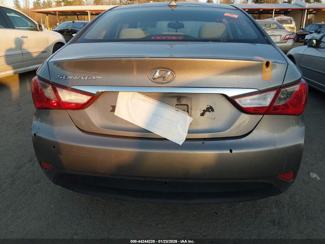 5NPEB4AC1EH934338 Hyundai SONATA GLS