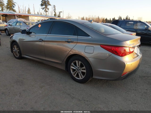 5NPEB4AC1EH934338 Hyundai SONATA GLS