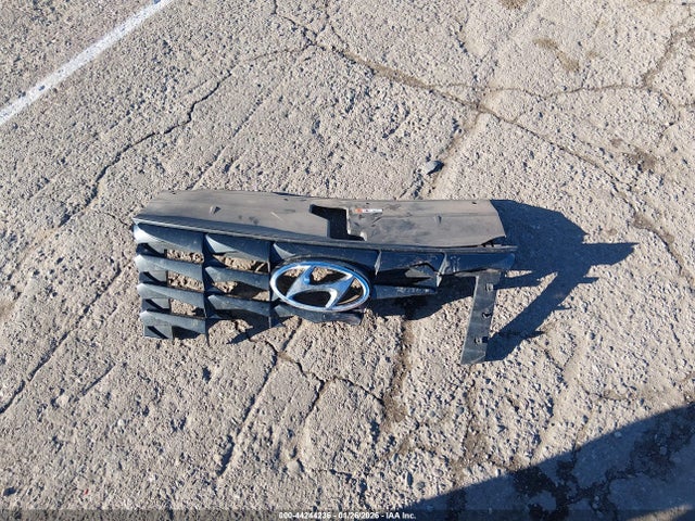 5NMJBCAE8NH029859 Hyundai TUCSON SEL