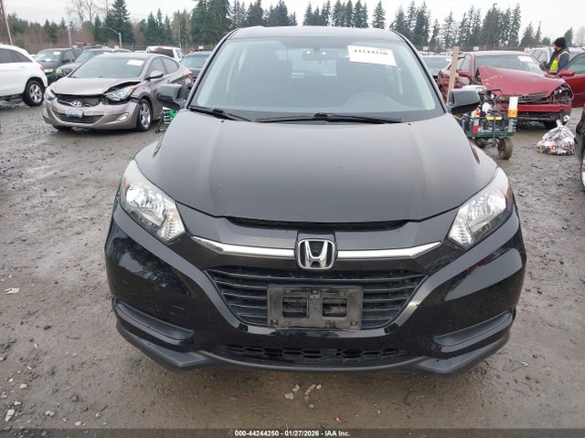 3CZRU6H31JG724008 Honda HR-V LX