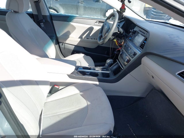 5NPE24AF4GH271165 Hyundai SONATA SE