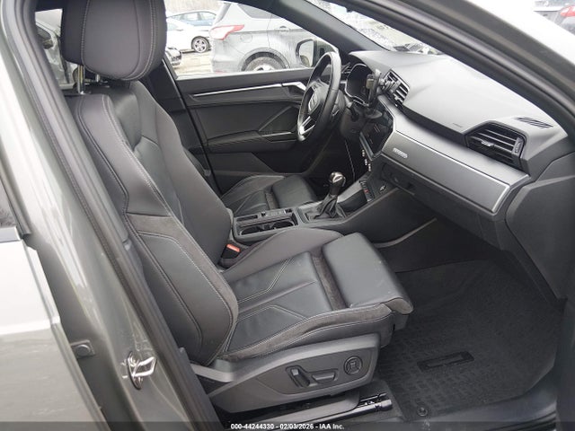 Продаж на аукціоні авто 2022 Audi Q3 Premium Plus 45 Tfsi S Line Quattro Tiptronic, vin: WA1EECF30N1035904, номер лоту: 44244330
