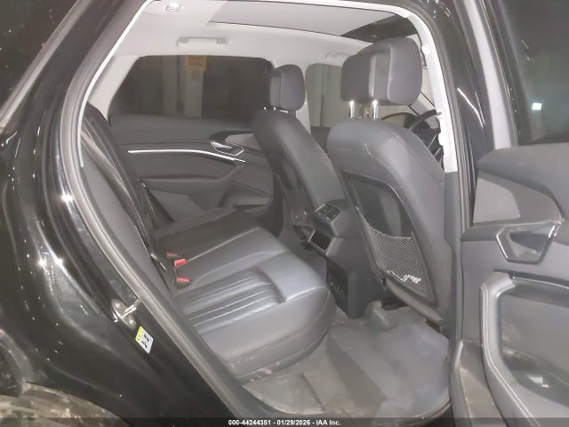 Aukcja sprzedaży 2023 Audi E-tron Premium Quattro, vin: WA1AAAGE3PB004755, numer aukcji: 44244351