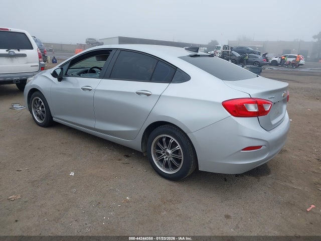 1G1BC5SM5H7134088 Chevrolet Cruze Ls Auto