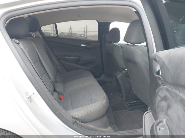 1G1BC5SM5H7134088 Chevrolet Cruze Ls Auto