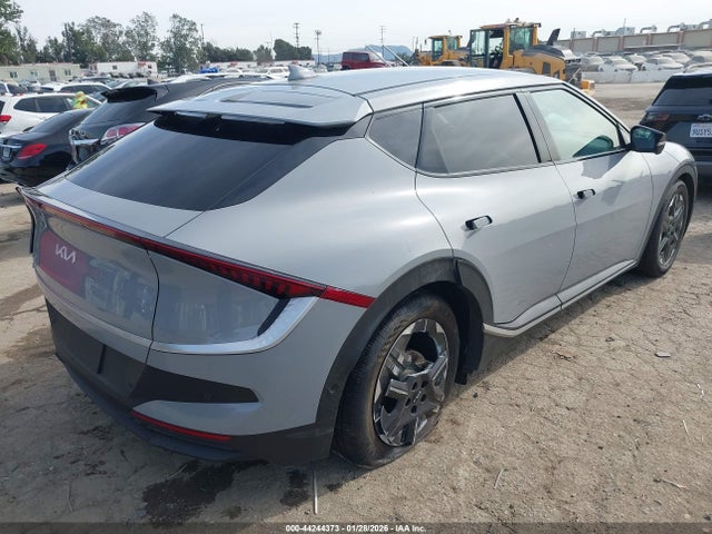 5XYC34JA3SG009663 KIA Ev6 Light Long Range