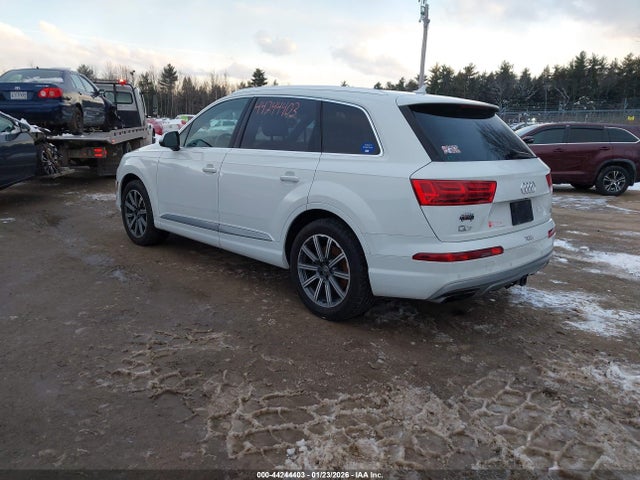 2017 AUDI Q7 WA1LAAF75HD030937 Photo 2