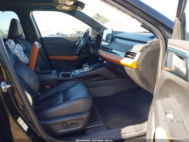 2022 MITSUBISHI OUTLANDER JA4J4VA83NZ005796 Photo 4