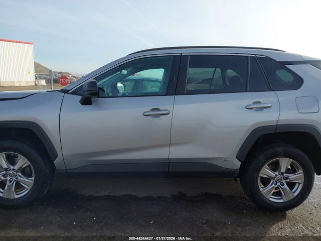 2T3LWRFV6NW136672 Toyota Rav4 Hybrid Le