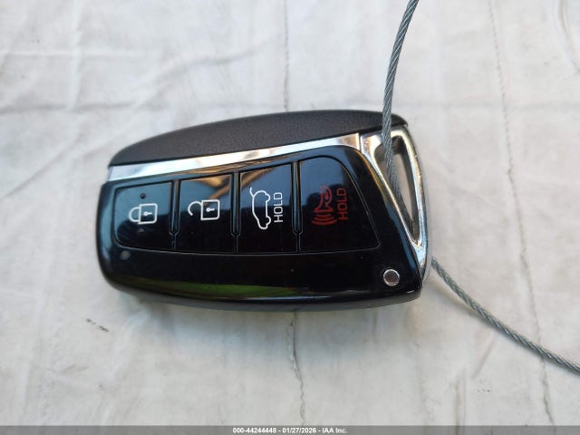 KM8SN4HF7HU240625 Hyundai Santa Fe Limited