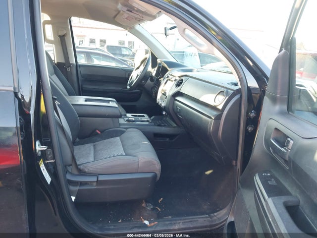 Aukcja sprzedaży 2017 Toyota Tundra Sr 4.6l V8, vin: 5TFRM5F1XHX113191, numer aukcji: 44244464