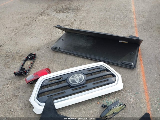 Toyota Tacoma Sr5 2018 3TMBZ5DN0JM012570 Image 11