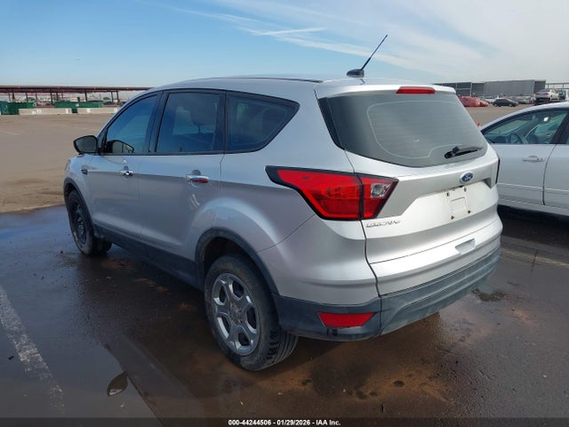 Ford ESCAPE S 2019 1FMCU0F71KUC27940 Image 3